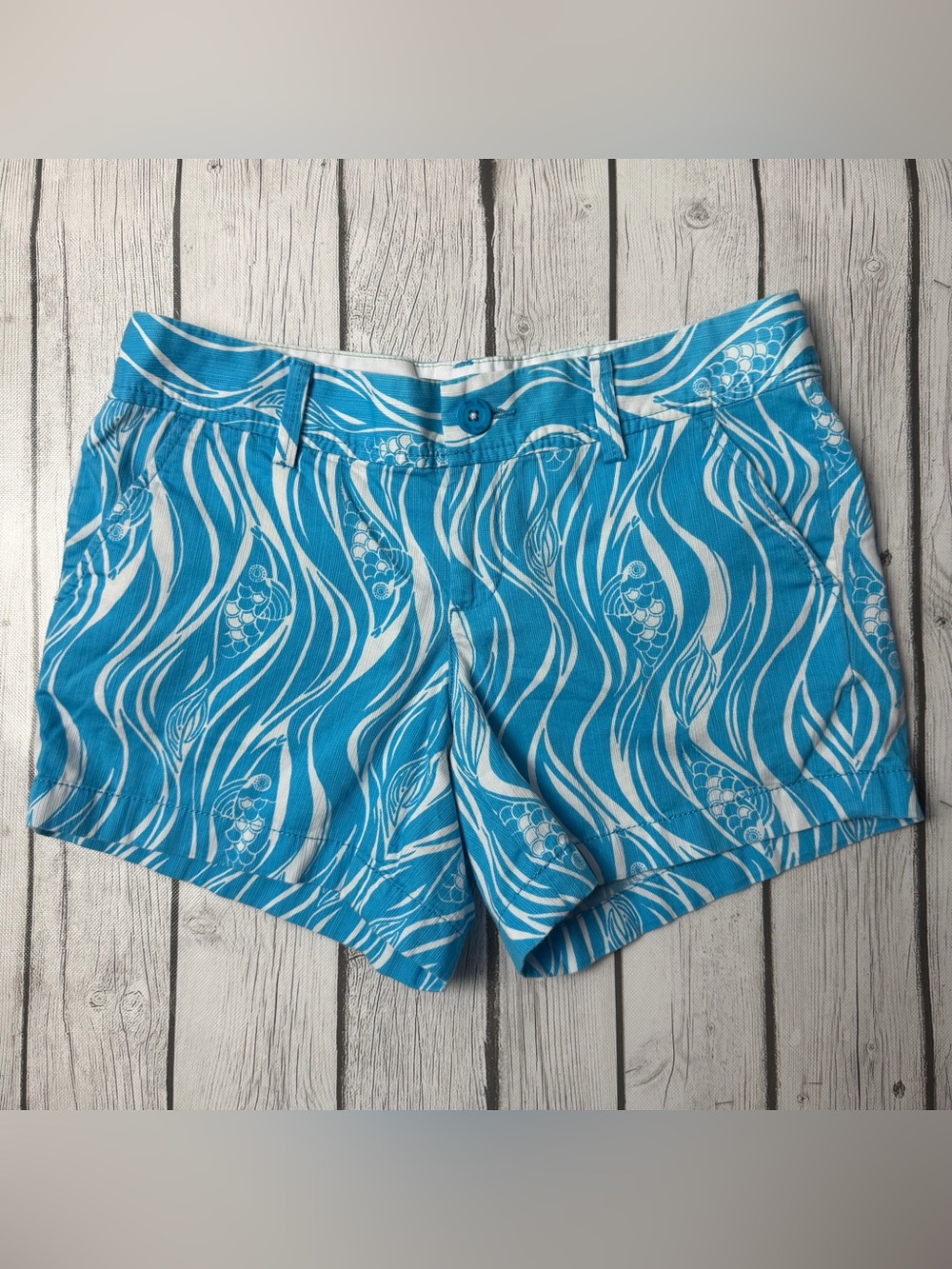 Lilly Pulitzer Women's 6 Callahan Shorts Blue Joe Fish 5" Inseam
